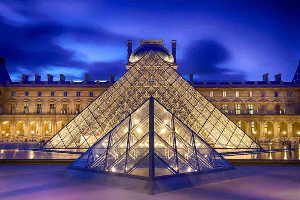 Appartamento Iconic Location Only 500 Meters To The Louvre Parigi Esterno foto