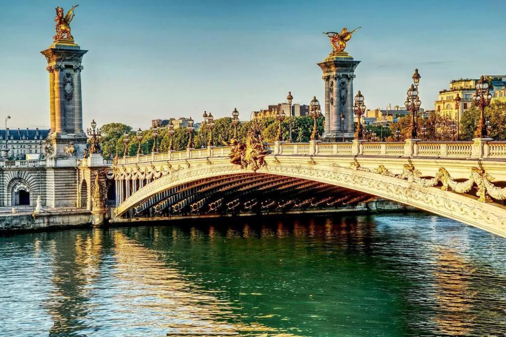 Appartamento Iconic Location Only 500 Meters To The Louvre Parigi Esterno foto